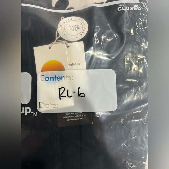 Vuori Men's Large Steadfast Full Zip Hooded Jacket Insulated Black NWT Down - Picture 5 of 8